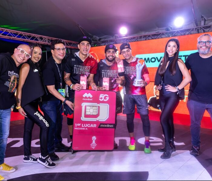 De la calle para el mundo: Movilnet-e celebra el primer Cannes Lions de Plata de Pelotica de Goma.